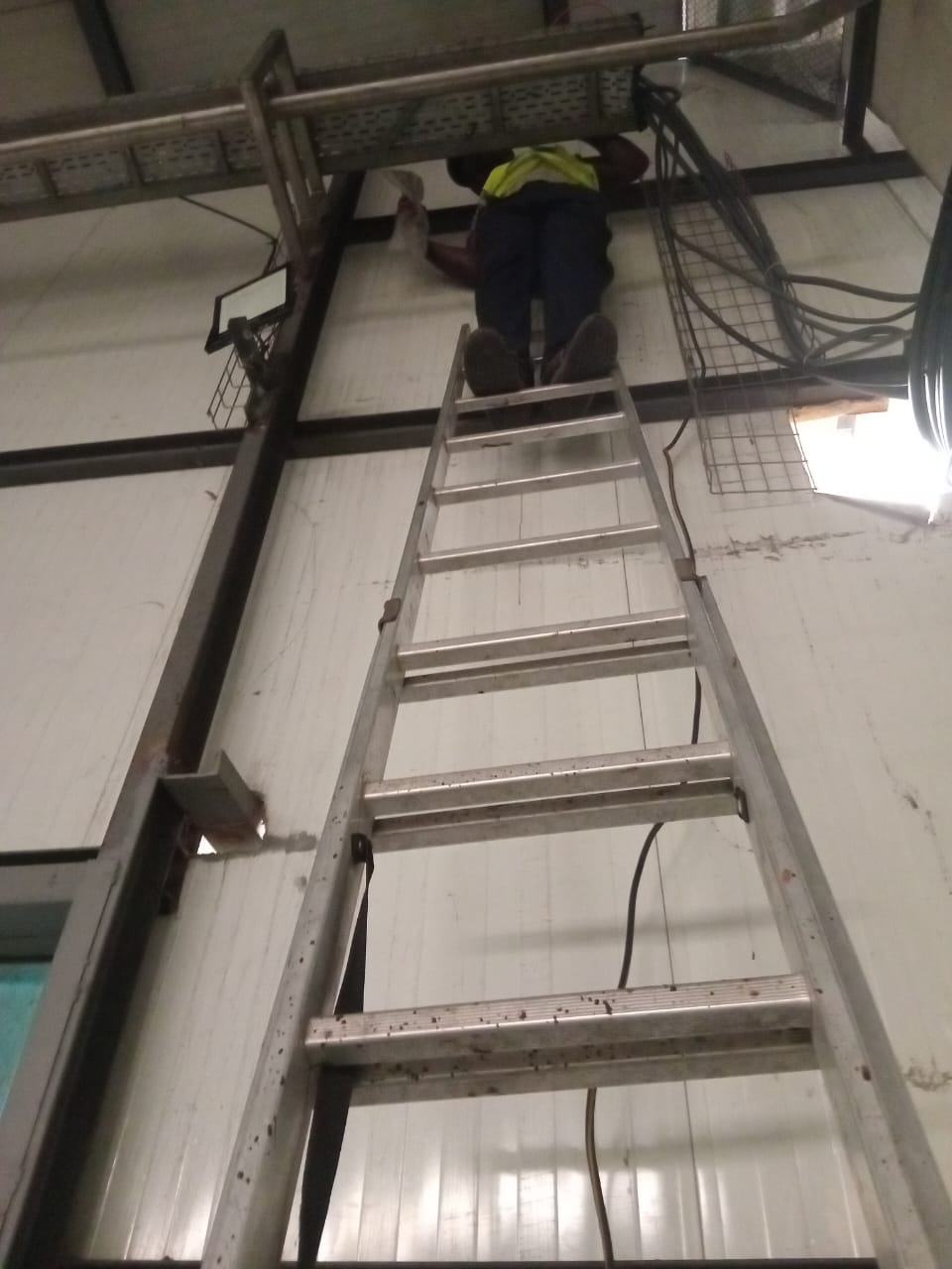 Installation de 30 caméras de vidéosurveillance – Usine NBCI