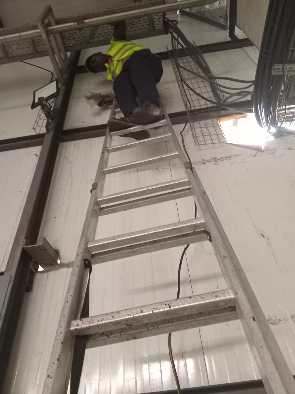 Installation de 30 caméras de vidéosurveillance – Usine NBCI