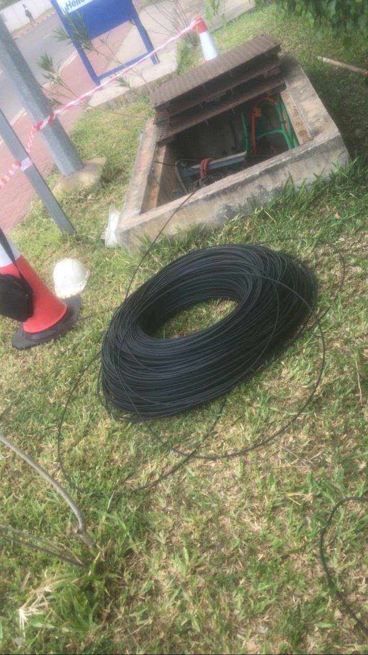 Installation Fibre Optique ( Cluster - câblage immeuble - B2B - LS - Transport)